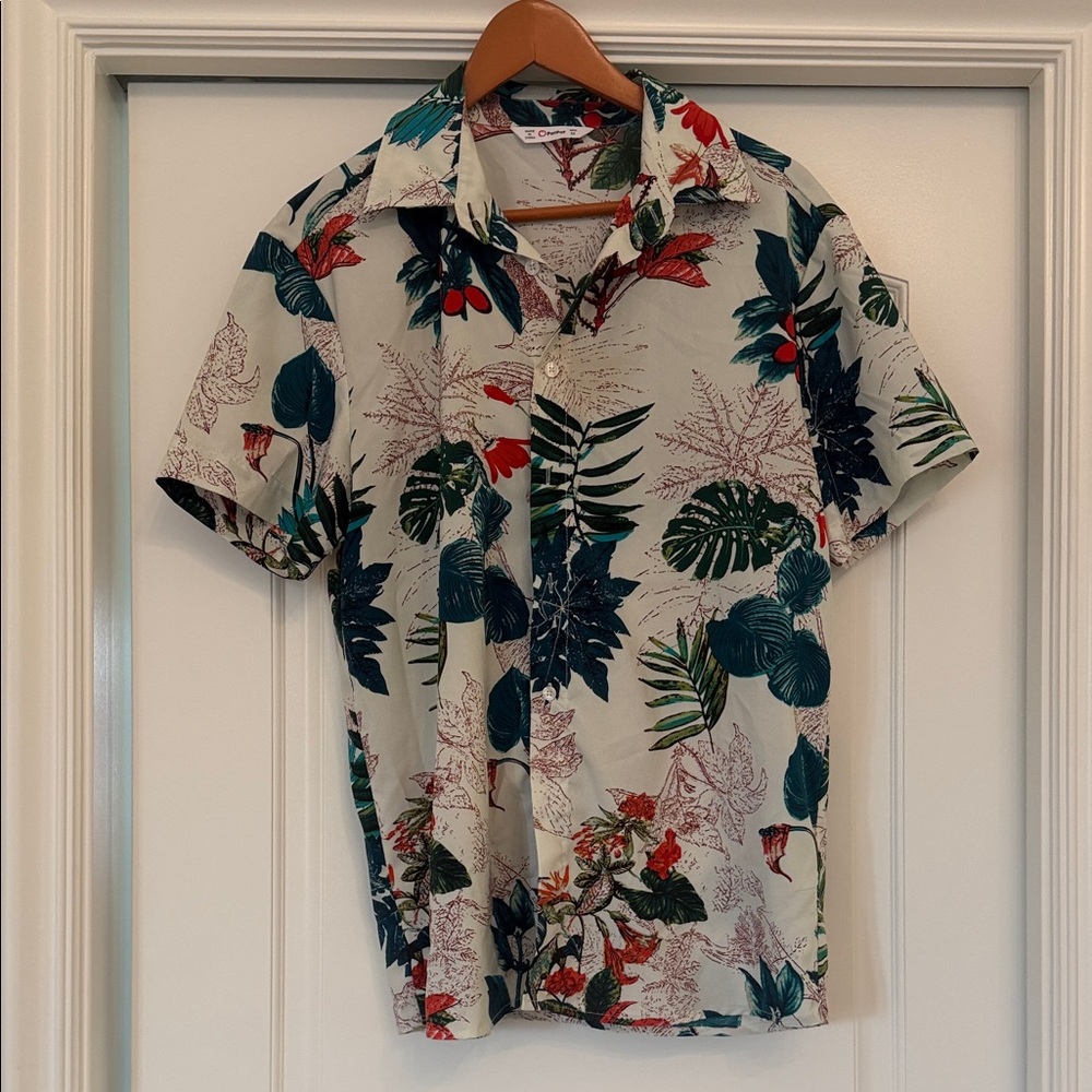 Men's Short-Sleeve Tropical Print Shirt - Cream with Green & Red Leaves